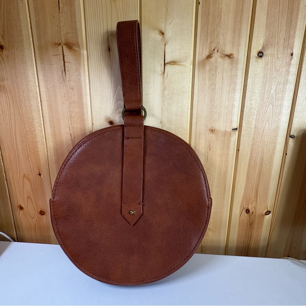 Universal Thread Brown Round Circular Purse  Boho Minimalist Faux Leather